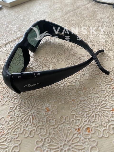 250316122123_3D GLASSES 1.jpg